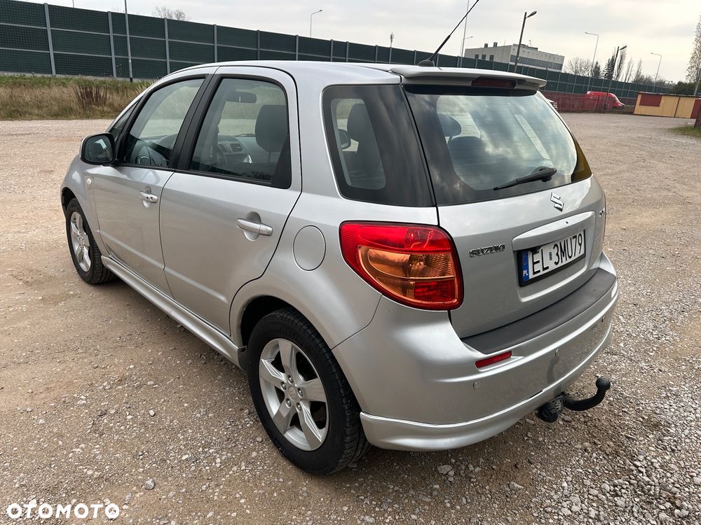 Suzuki SX4 - 14