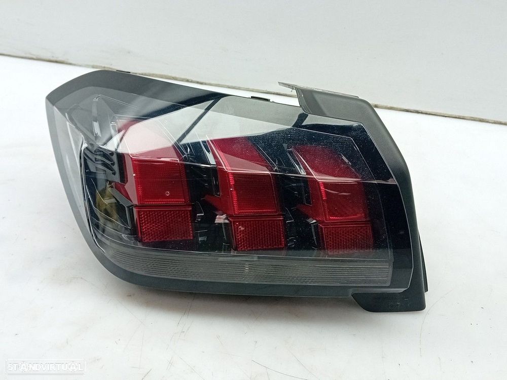 Farolim esquerdo PEUGEOT 208 II - 2