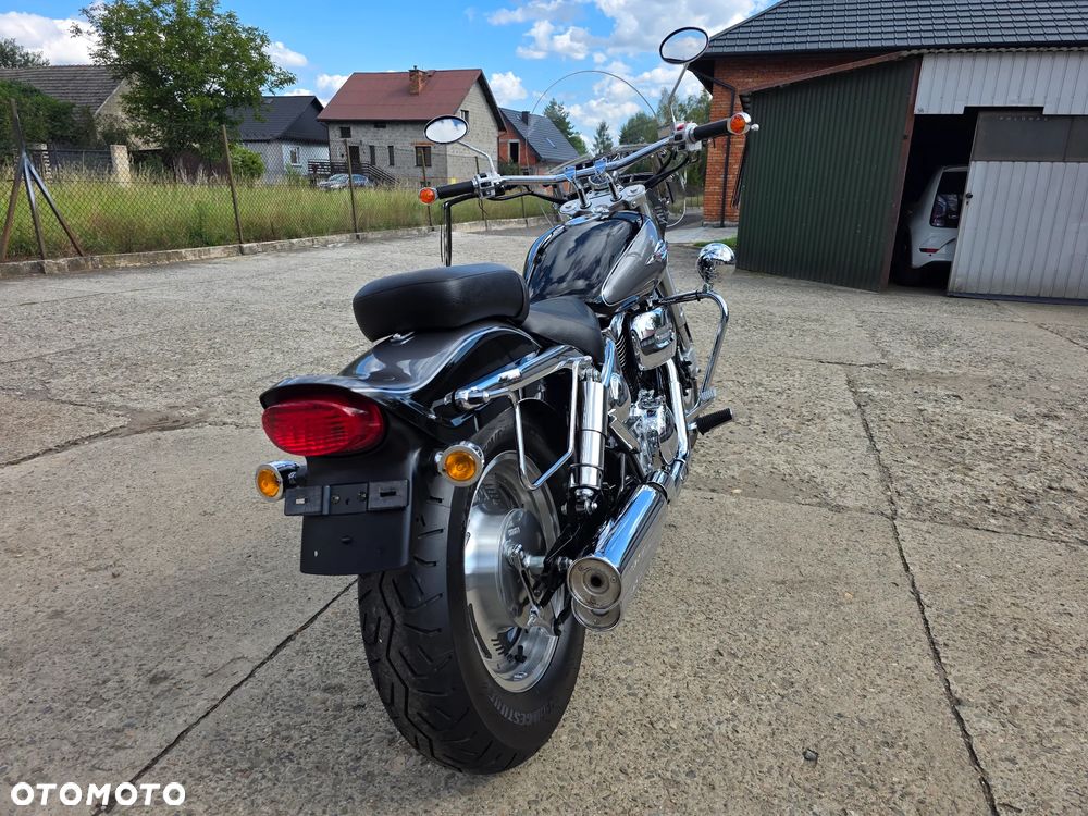 Suzuki VZ - 4