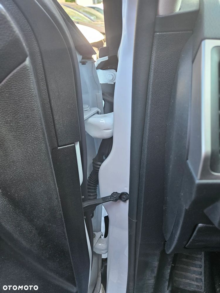 Ford S-Max - 12