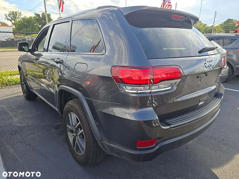 Jeep Grand Cherokee - 4