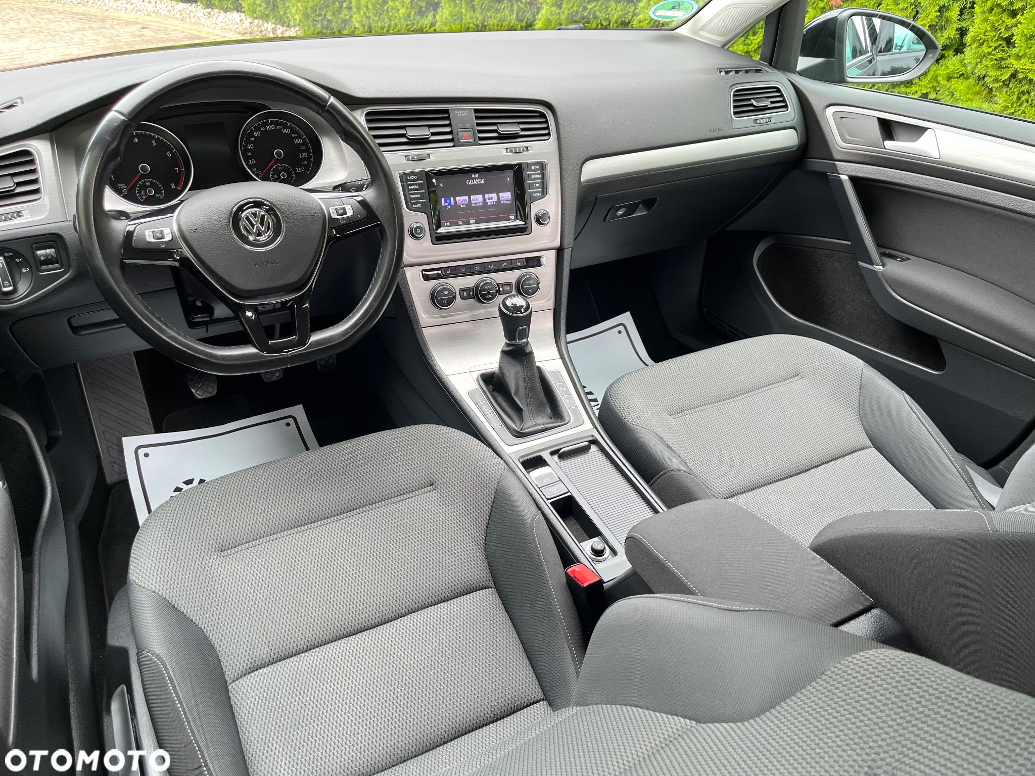 Volkswagen Golf 1.2 TSI BlueMotion Technology Comfortline - 23