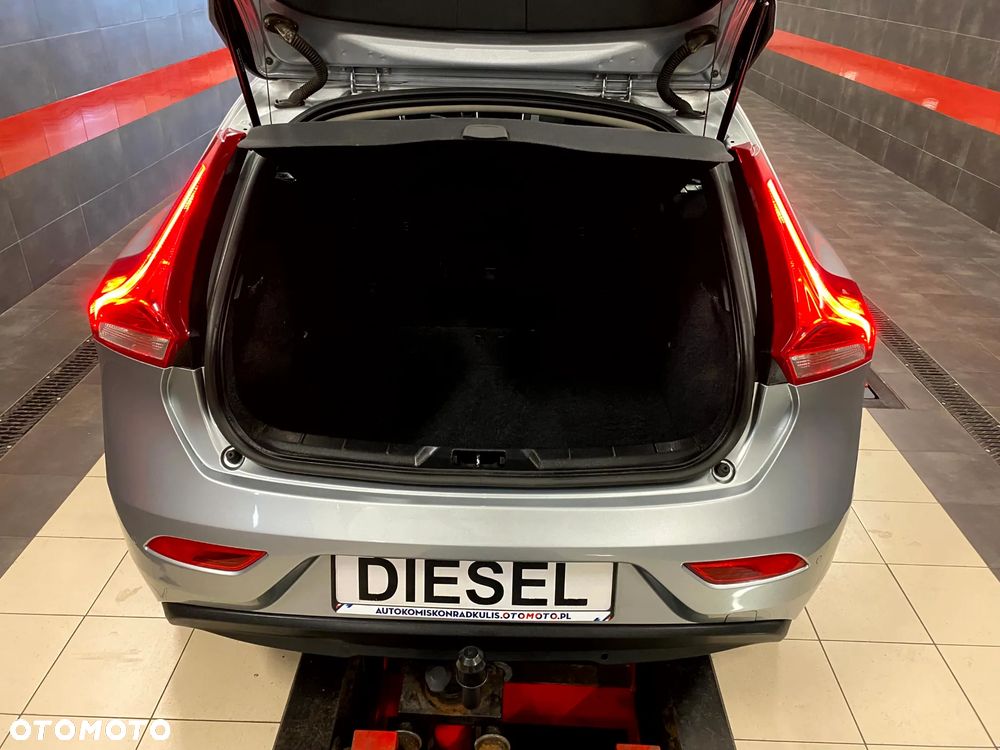 Volvo V40 D2 Base - 16