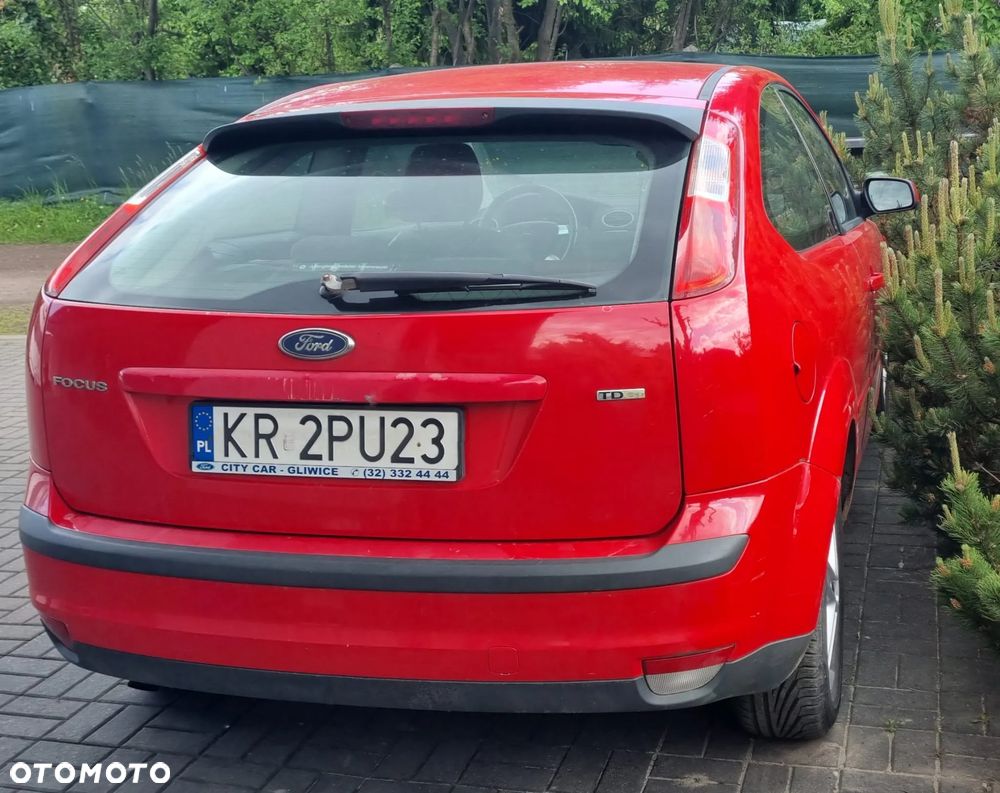 Ford Focus 1.6 TDCi Ambiente DPF - 8