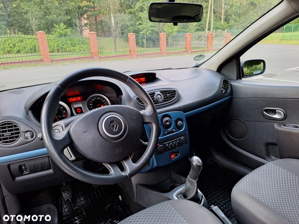 Renault Clio 1.2 16V Alize - 7