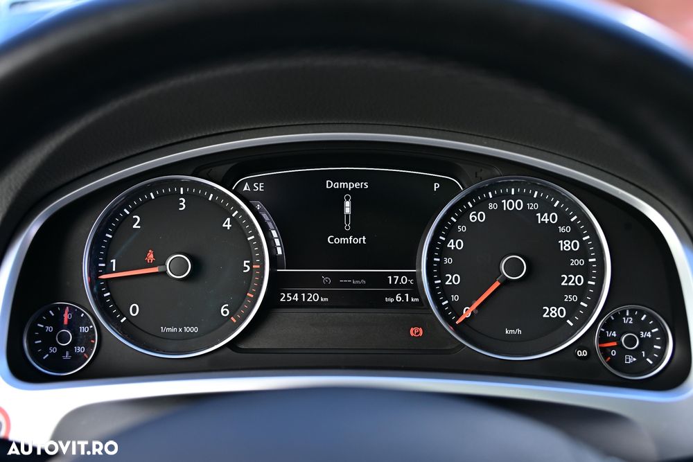 Volkswagen Touareg 3.0 V6 TDI SCR Blue Motion DPF Automatik Exclusive - 25