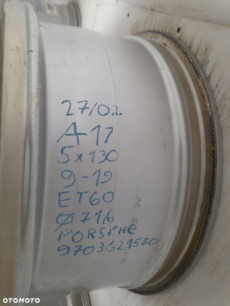 Felga aluminiowa Porsche OE 97036215802 9.0" x 19" 5x130 ET60 - 4