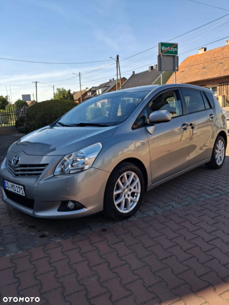 Toyota Verso - 3