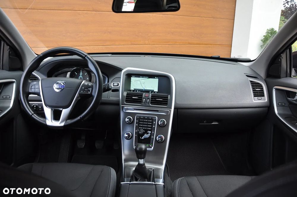 Volvo XC 60 - 4