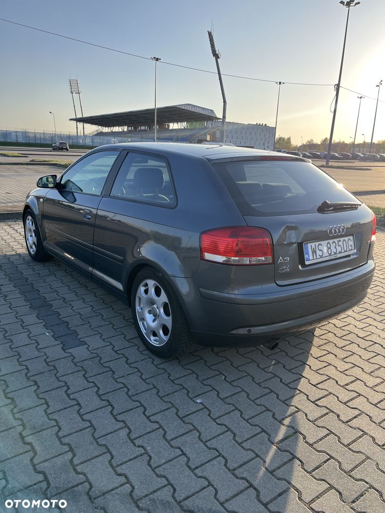Audi A3 3-drzwiowe 1.6 Attraction - 6