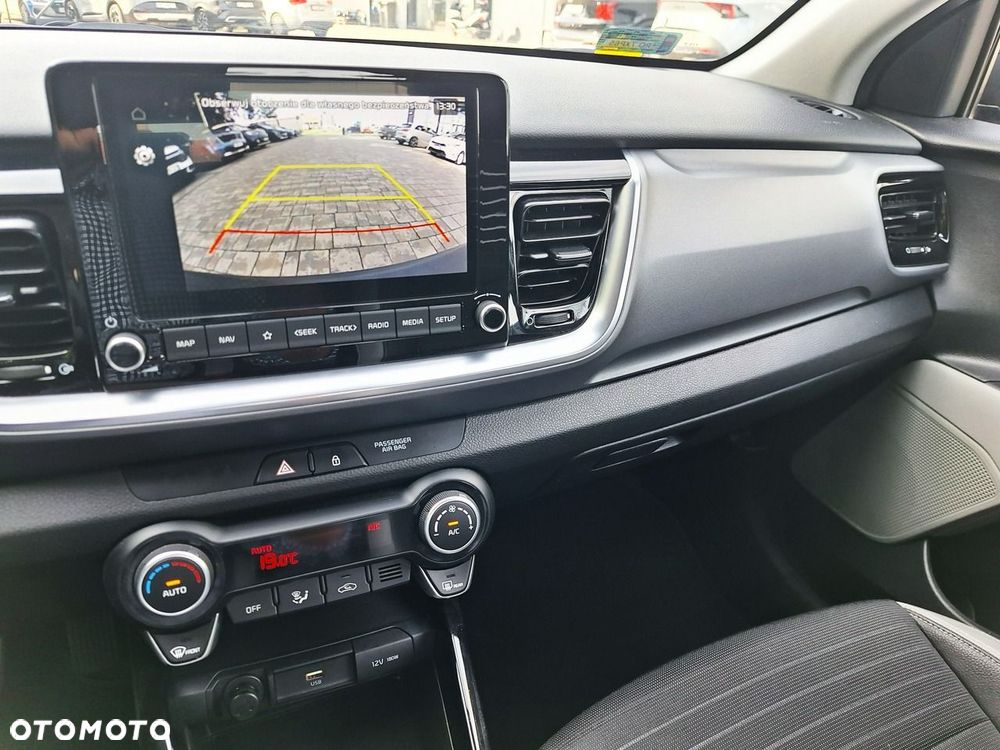 Kia Stonic 1.2 L - 17