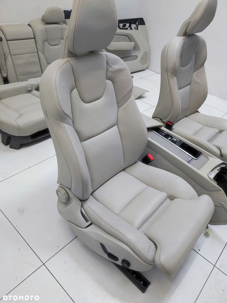 WNĘTRZE FOTELE KANAPA BOCZKI TAPICERKA EU VOLVO XC60 II 2 - 6