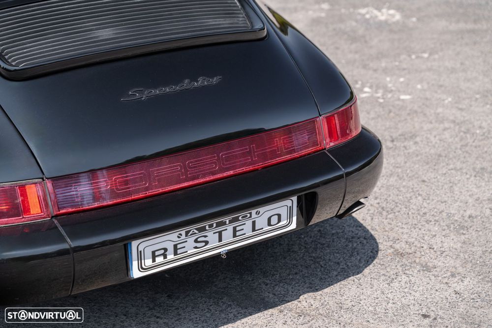 Porsche 911 Série F - 18