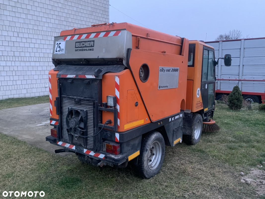 Kubota Bucher Guyer City Cat CC 2000 - 4