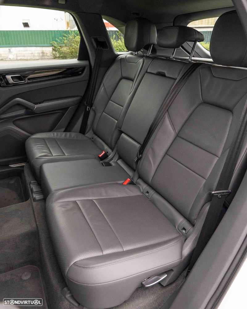 Porsche Cayenne Tiptronic S - 14