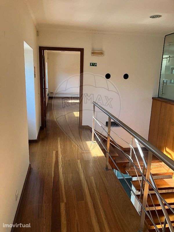 Armazém T0 para arrendamento - Grande imagem: 5/22