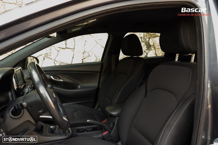 Hyundai i30 SW 1.6 CRDi Style+Navi - 18