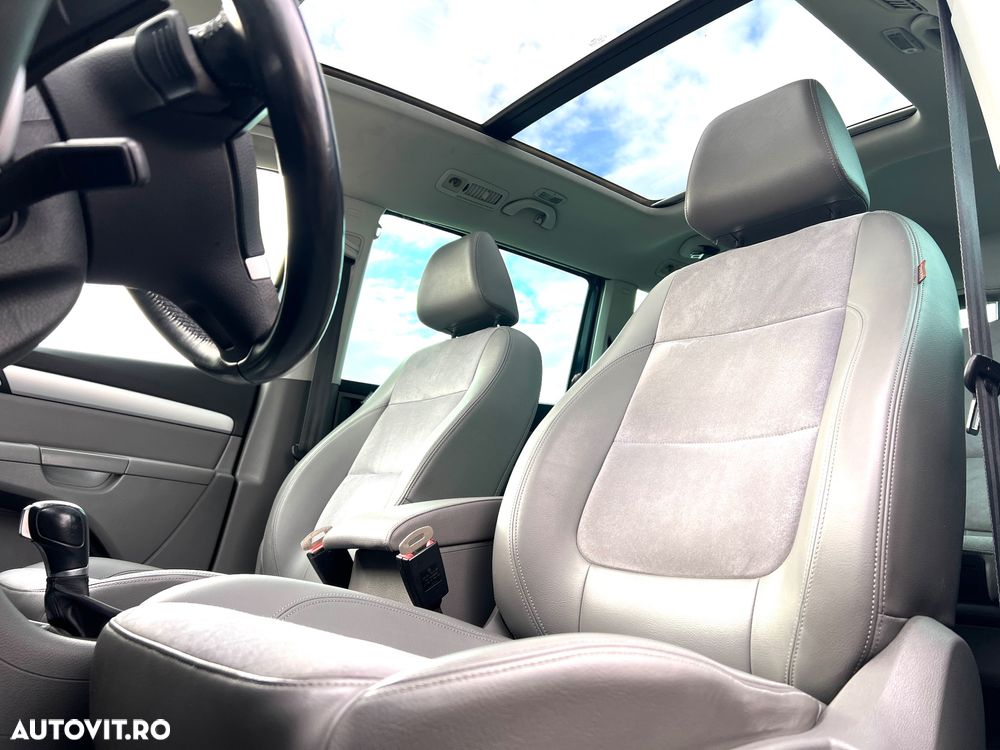 Volkswagen Sharan 2.0 TDI DSG Blue Motion Highline - 12