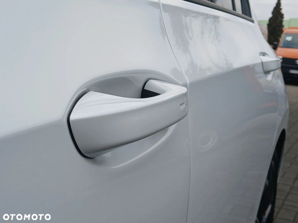 Volkswagen Golf 1.5 eTSI OPF DSG R-Line - 30