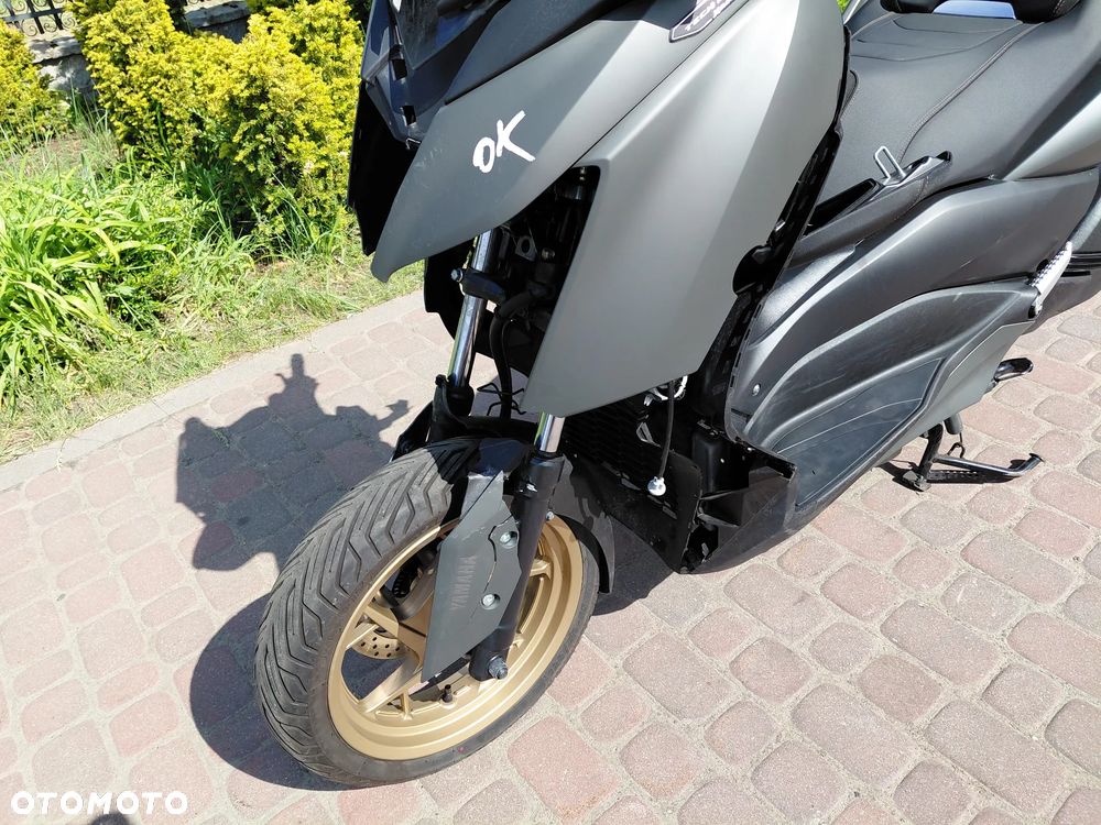 Yamaha X-max - 10