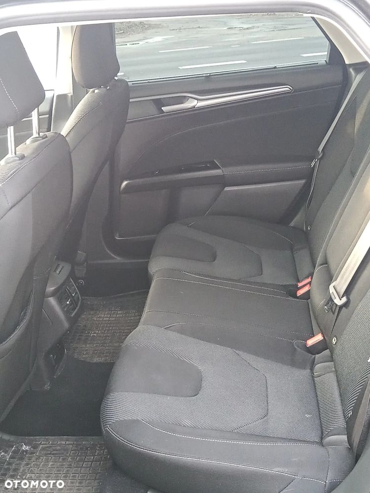 Ford Mondeo 2.0 TDCi Titanium - 12