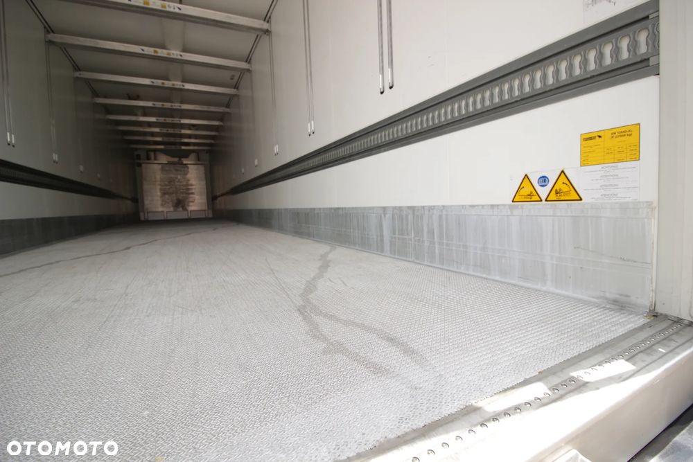 Schmitz Cargobull FP 60 V7 Thermo King SLXi 300 / DOPPELSTOCK / ŚCIANA 7 CM / - 25