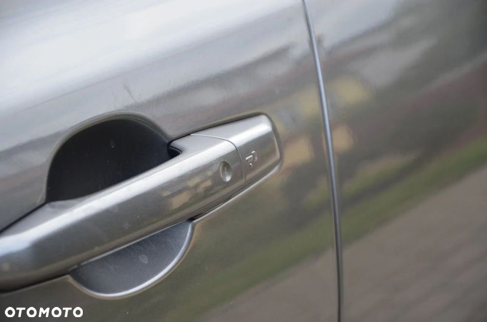 Jaguar XF 3.0 V6 AWD S - 37