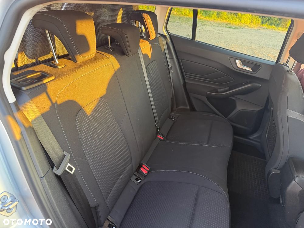 Ford Focus - 14