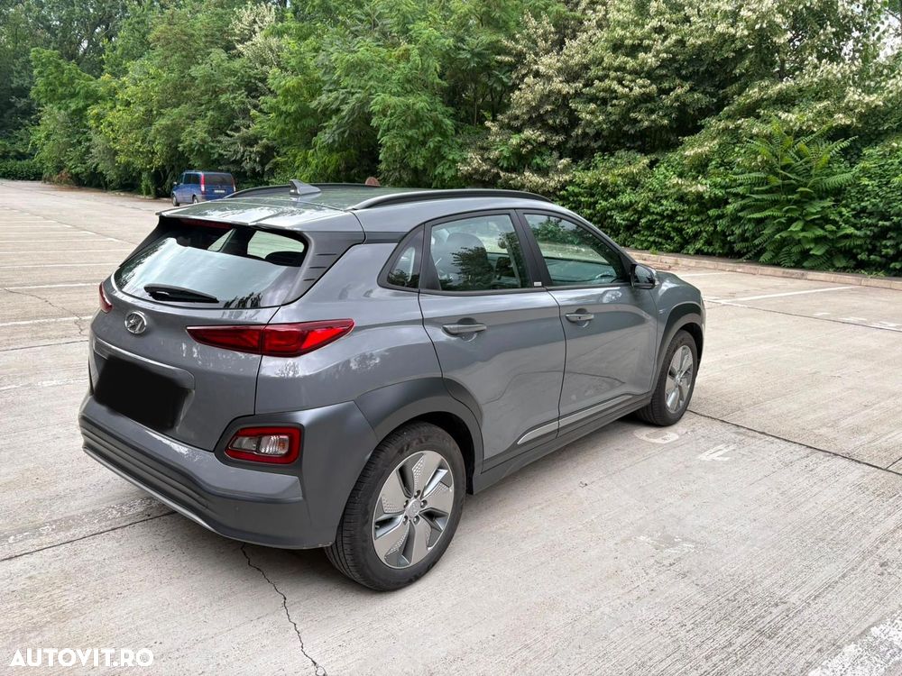 Hyundai KONA - 5
