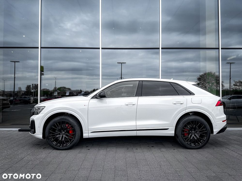 Audi Q8 - 4