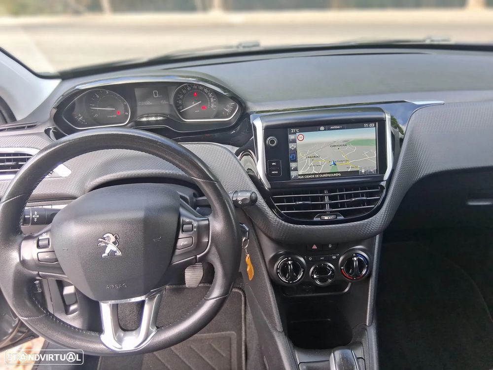 Peugeot 208 1.6 BlueHDi Style - 9