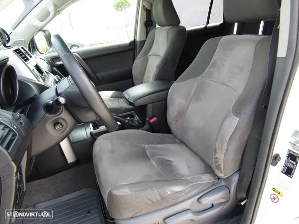Toyota Land Cruiser 3.0 D-4D Auto 60th Anniversary - 15