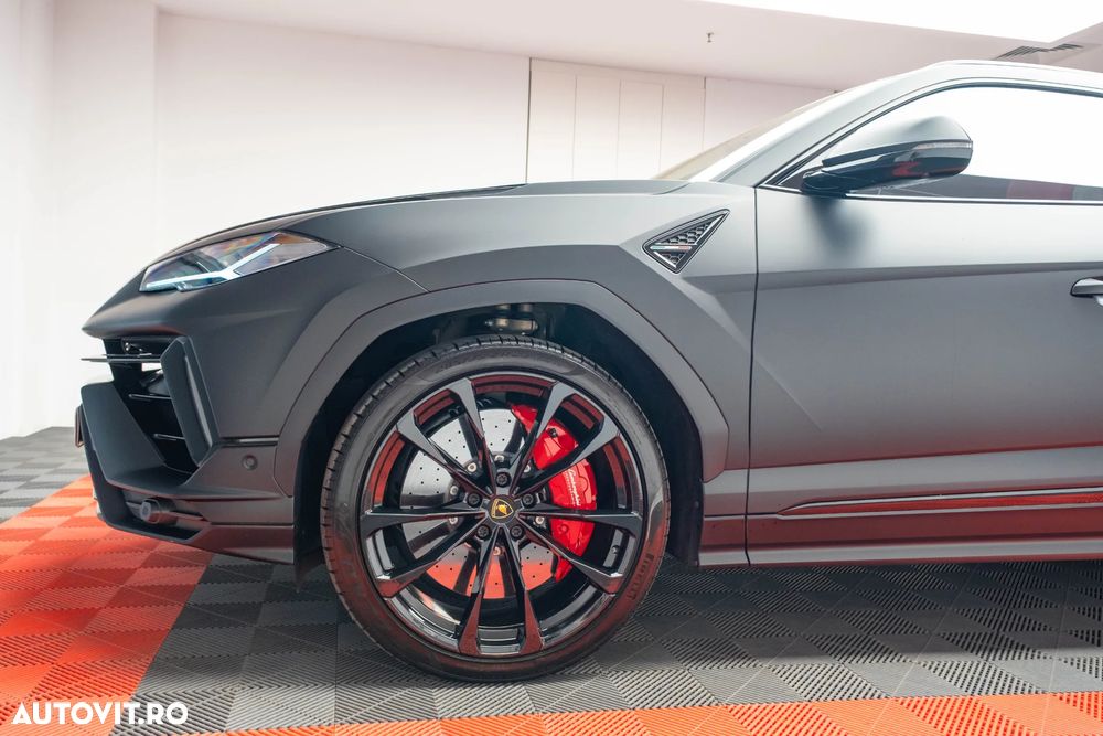 Lamborghini URUS ver-standard - 3