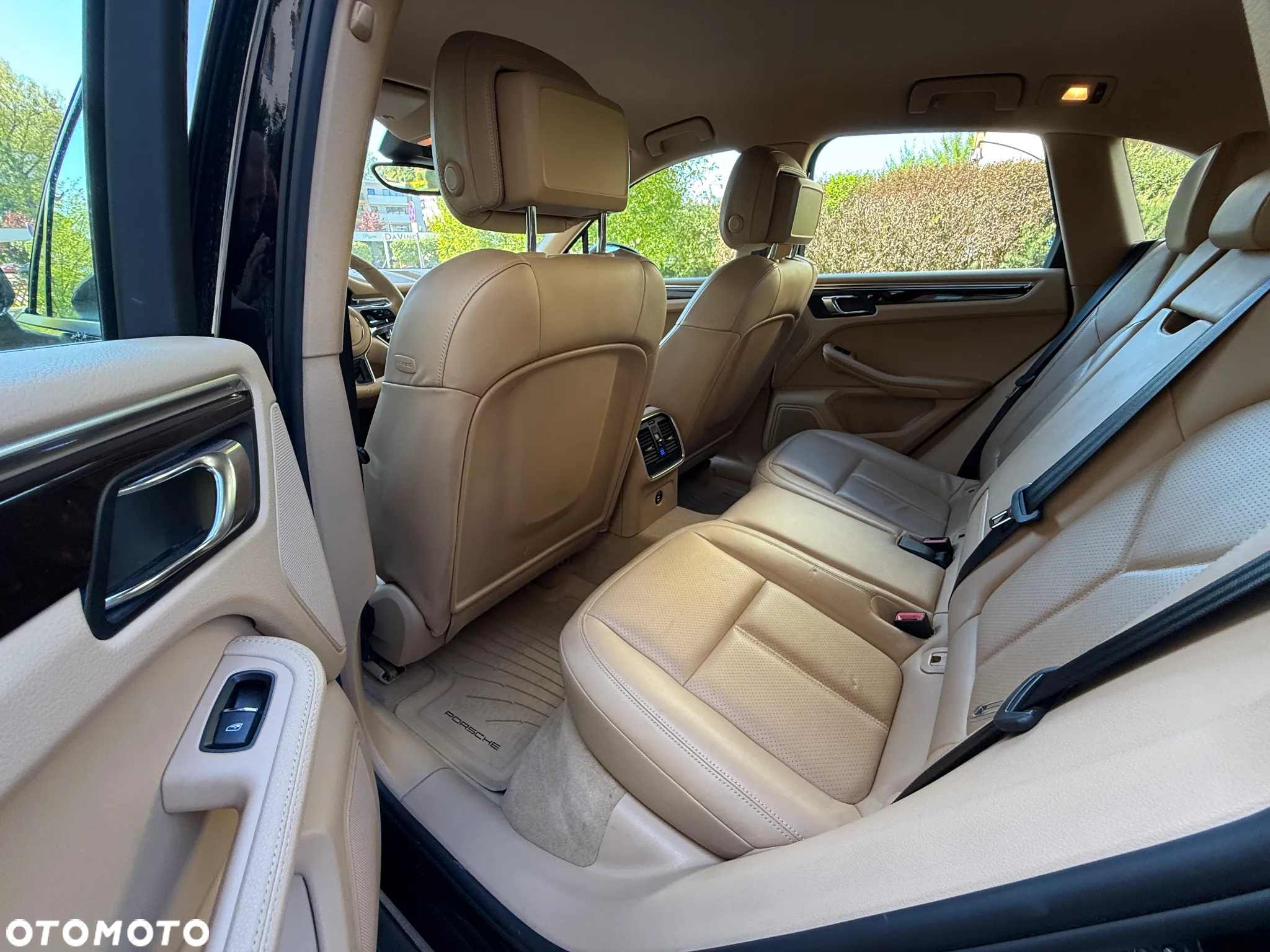 Porsche Macan - 14