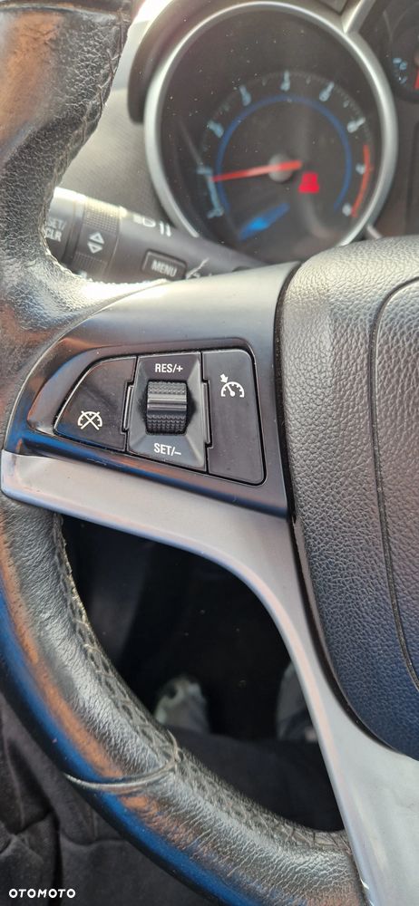 Chevrolet Cruze 1.6 LS - 12