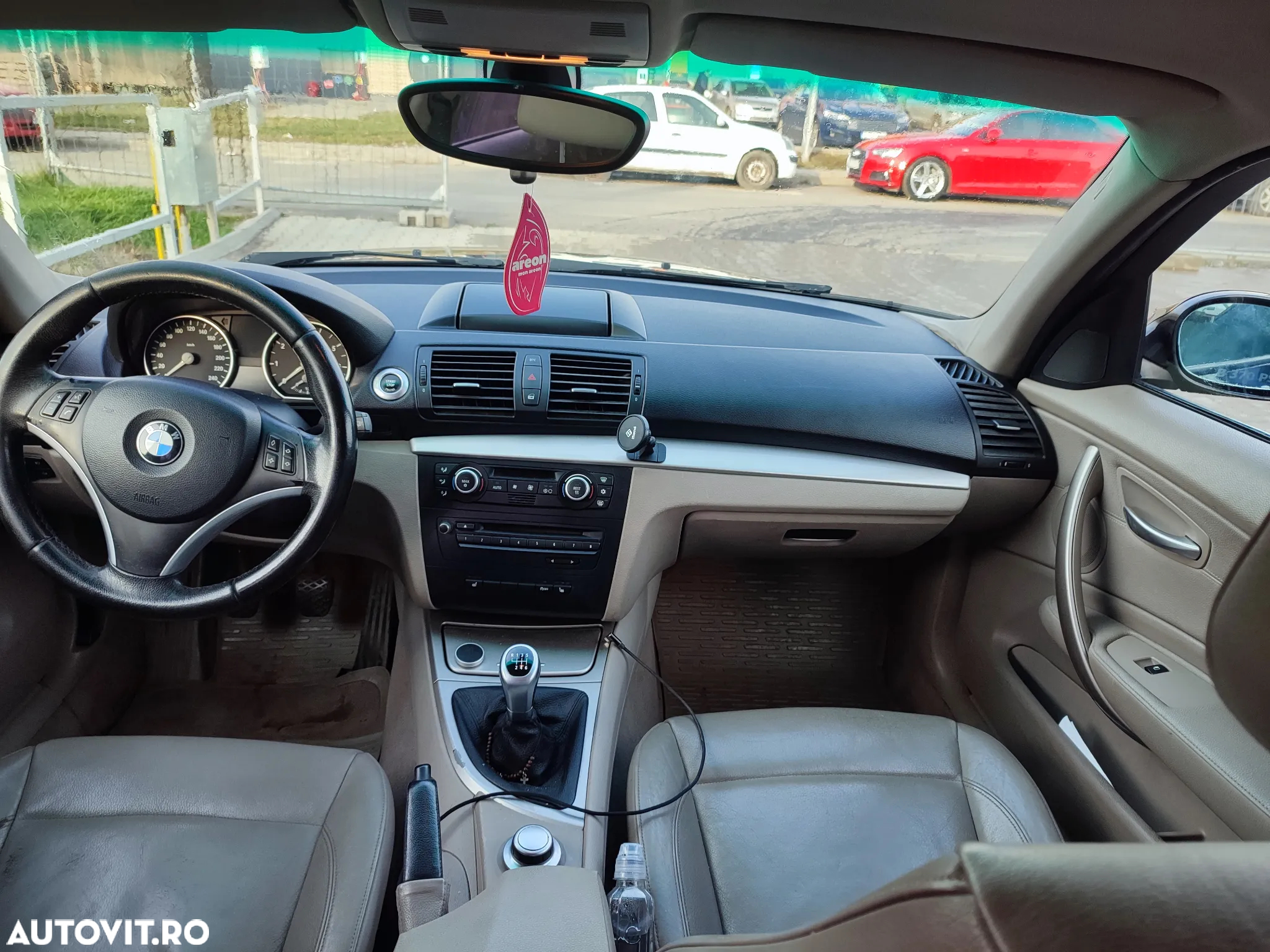 BMW Seria 1 118i - 4