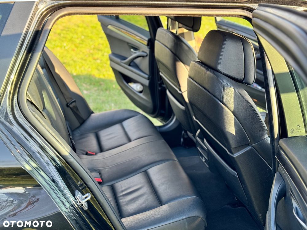 BMW Seria 5 - 16