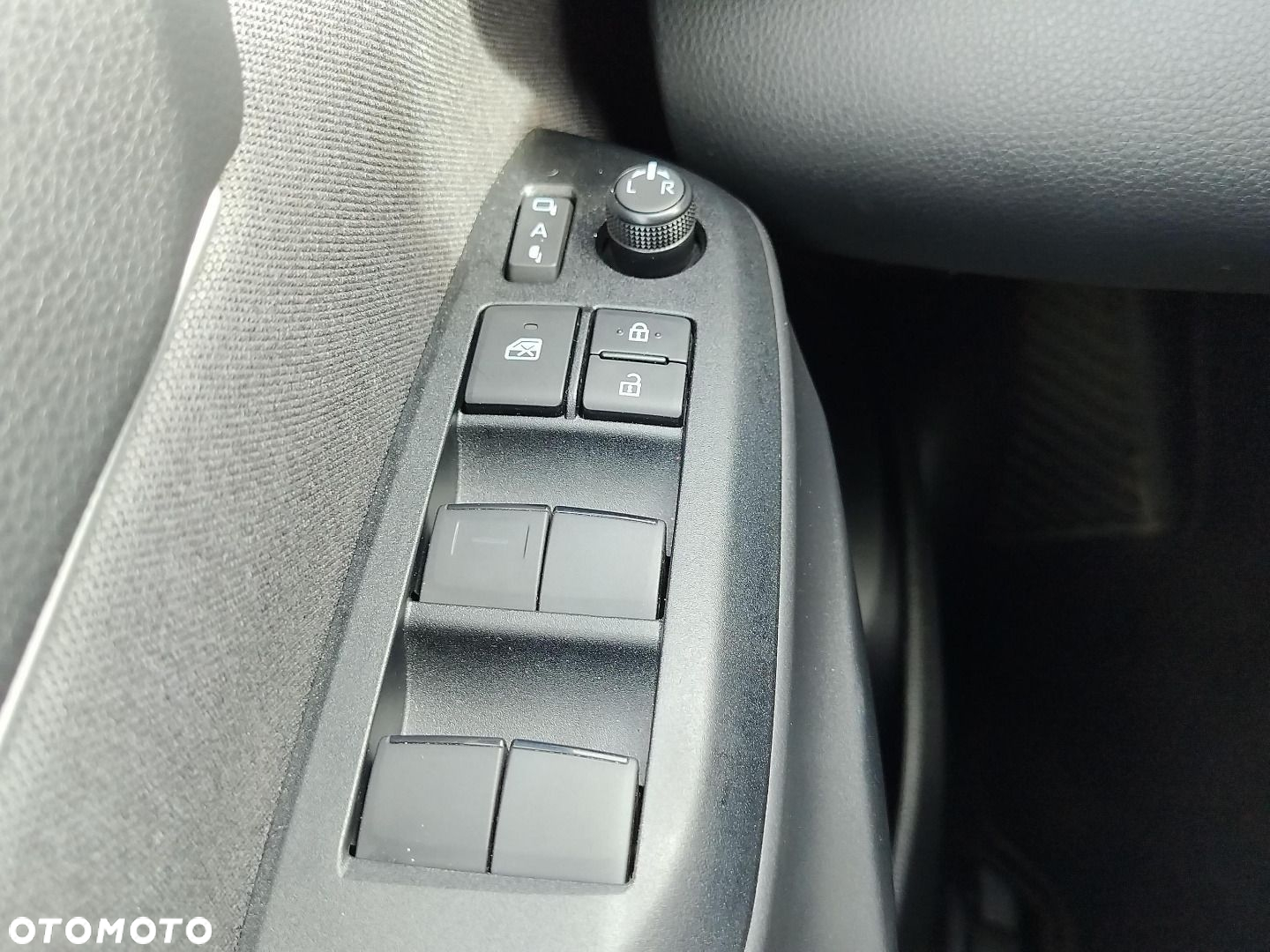 Toyota Yaris Cross - 16