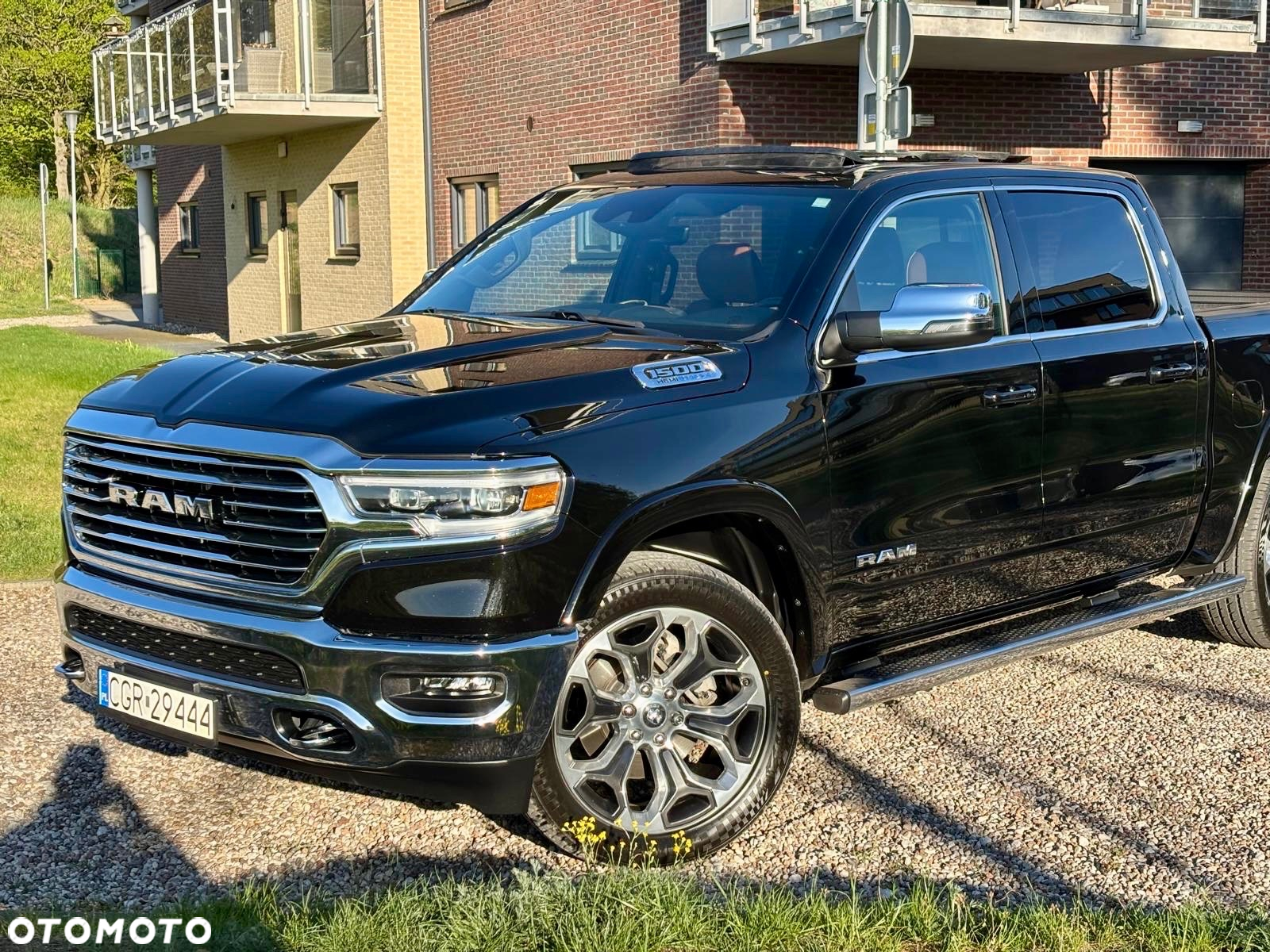 RAM 1500 Crew Cab Longhorn - 14