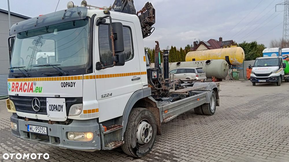 Mercedes-Benz ATEGO - 5