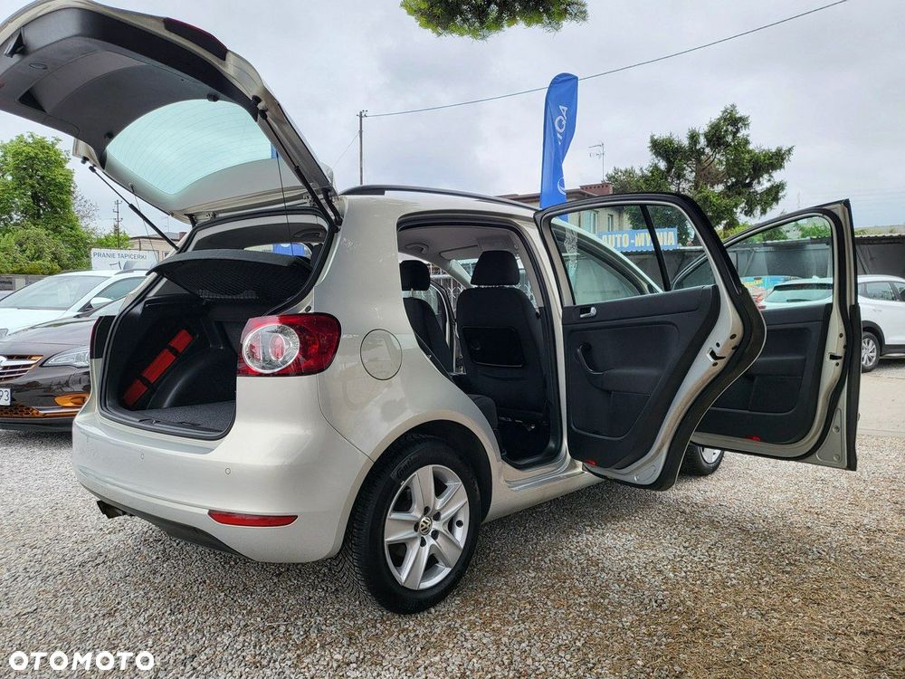 Volkswagen Golf Plus - 11