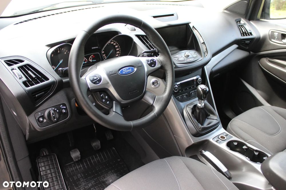 Ford Kuga 2.0 TDCi 4x4 Titanium - 27