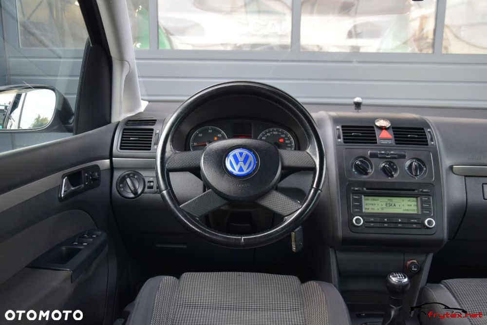 Volkswagen Touran - 30