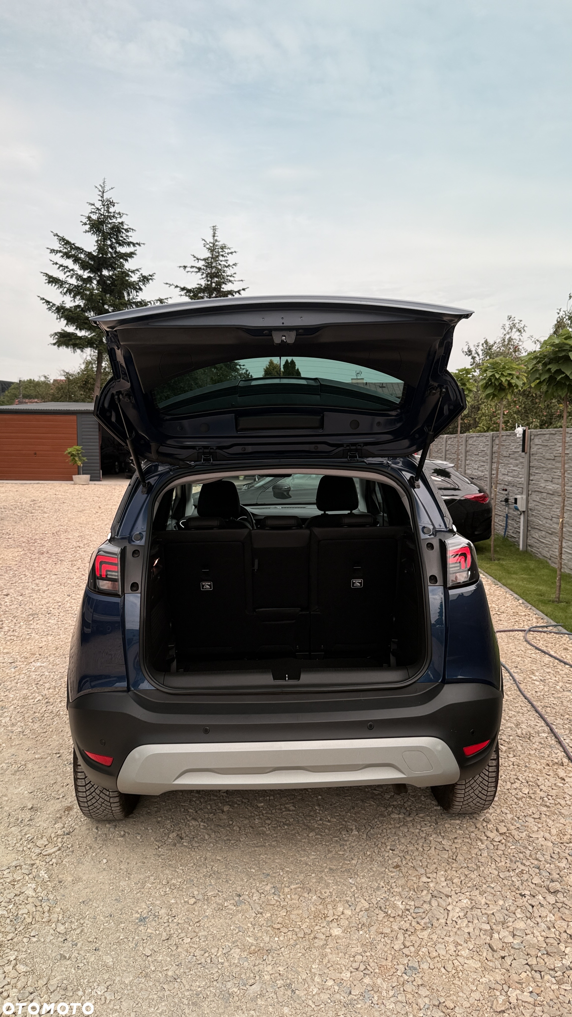 Opel Crossland X - 18