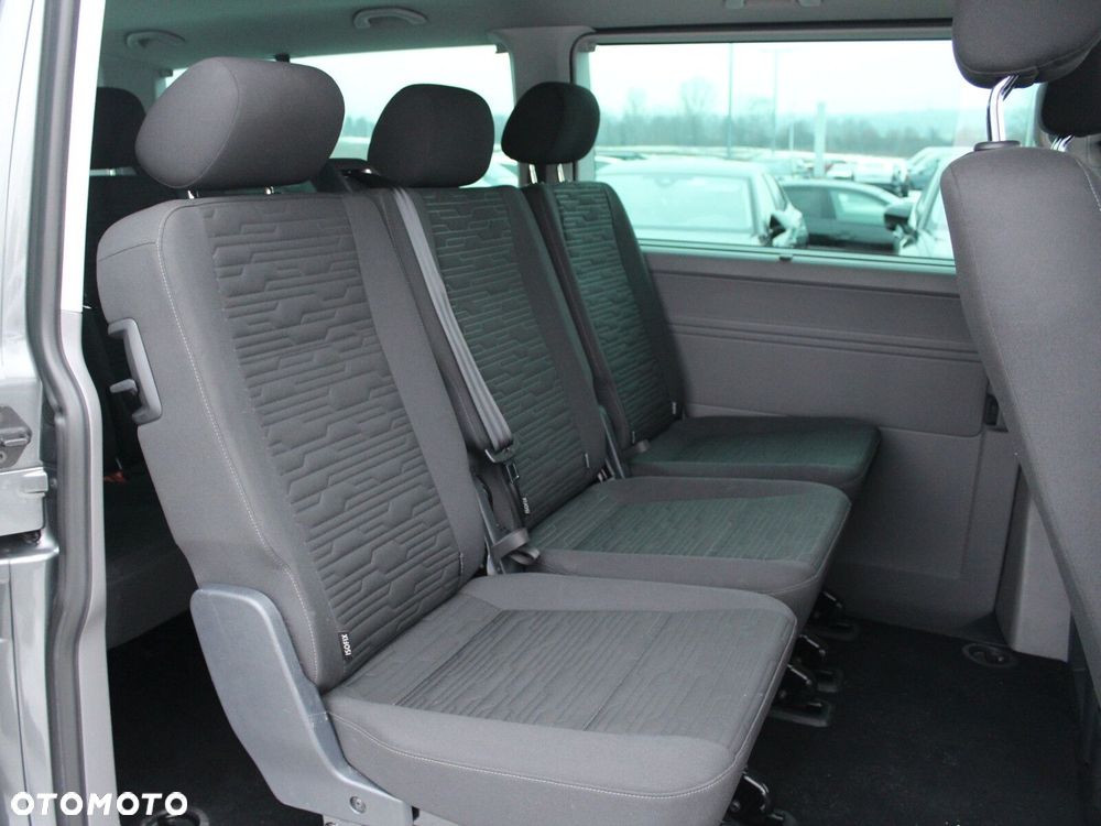 Volkswagen Caravelle - 17