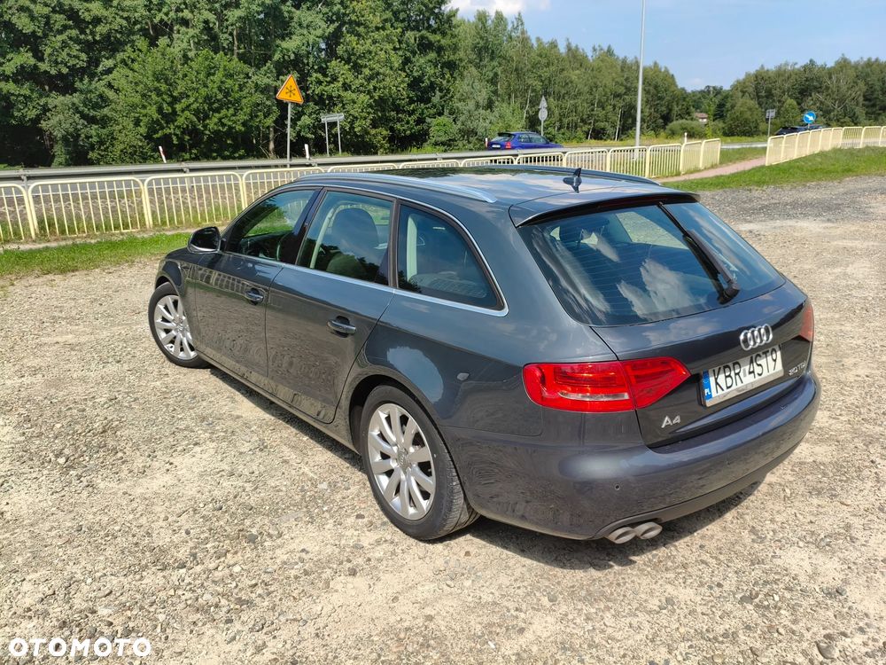 Audi A4 Avant 2.0 TDI - 9