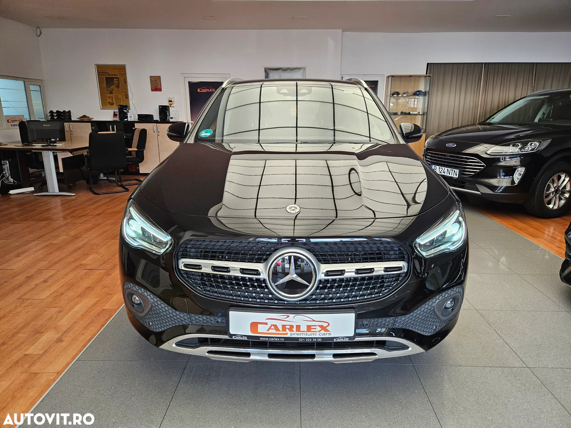 Mercedes-Benz GLA 250 e 8G-DCT Special Edition - 2