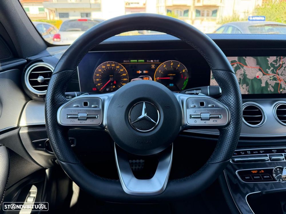 Mercedes-Benz E 300 de AMG Line - 22