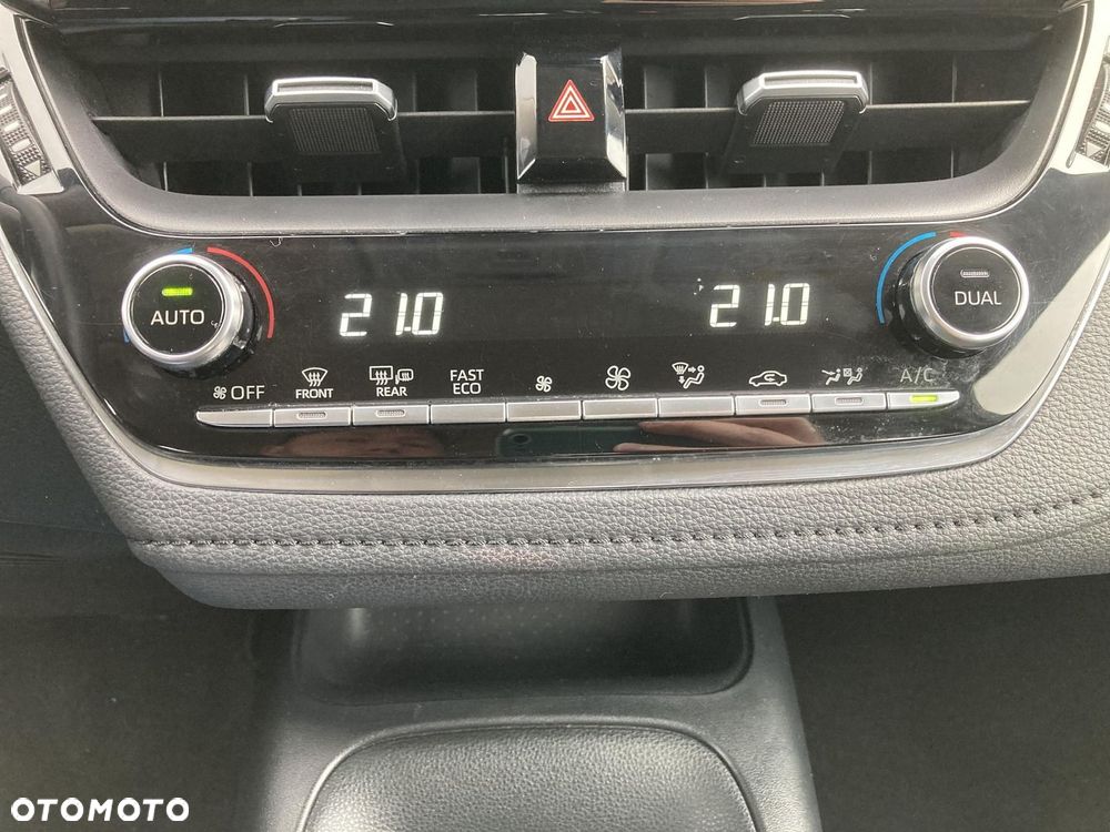 Toyota Corolla 1.6 Comfort - 21