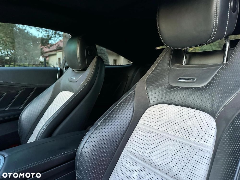 Mercedes-Benz Klasa C AMG 63 S AMG Speedshift 7G-MCT - 17